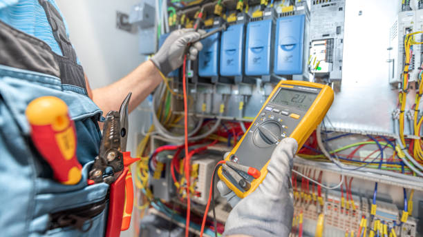Best Circuit Breaker Repair  in Marshfield, MO